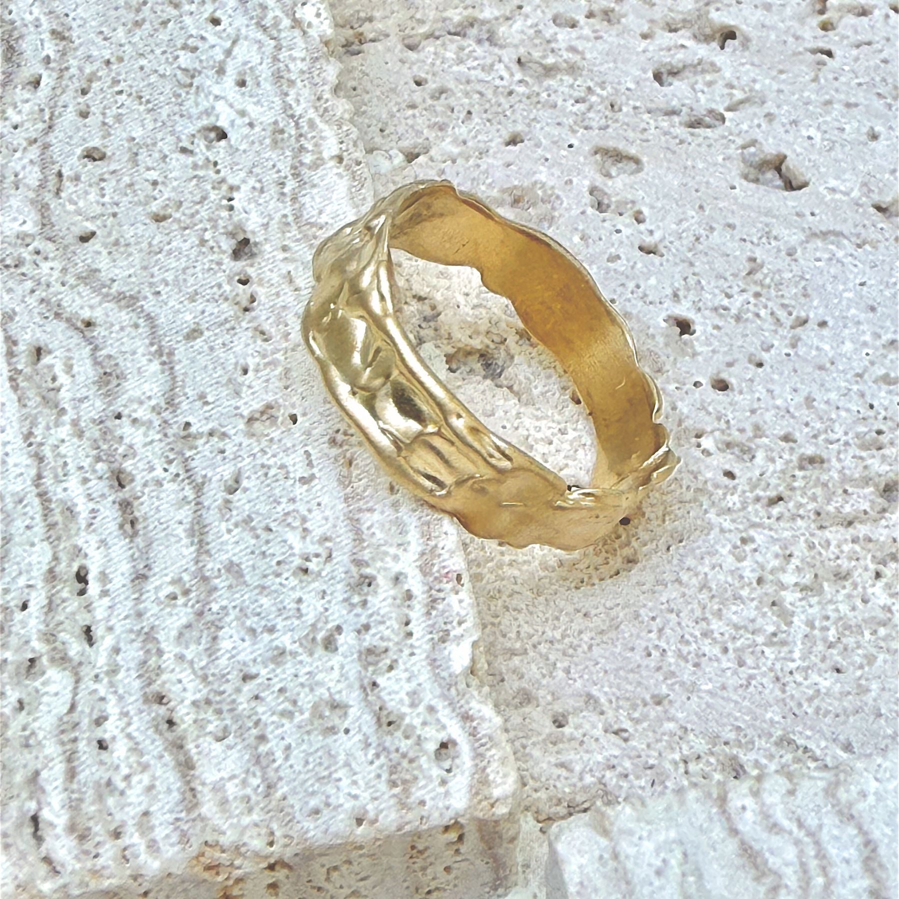Alix Band in 5mm width and 10ky gold